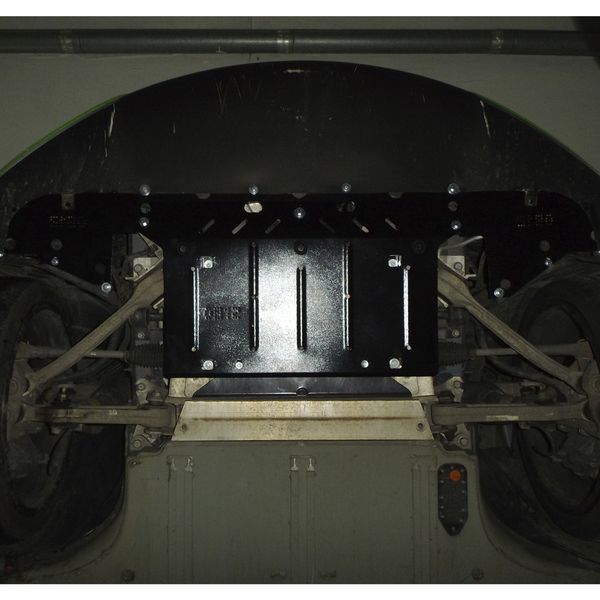 Skid plate on Tesla Model S (2012-2016) (85/85D/P85/P85D)