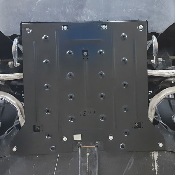 Skid plate on Tesla Model Y (2020-)